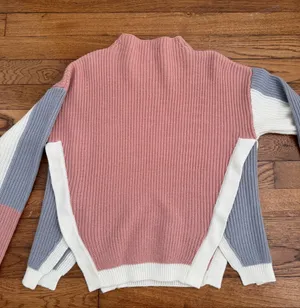 Purple And Pink Sweater Size M thumbnail 4