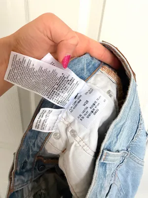 Levi’s 501 Mid Thigh Jean Denim Shorts Light Blue Raw Hem 28 thumbnail 4