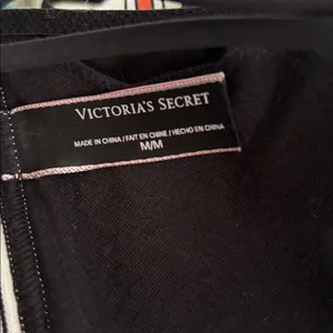 VS Victoria’s Secret Wireless Triangle Cotton Strappy Bra M Padded Black Striped thumbnail 5