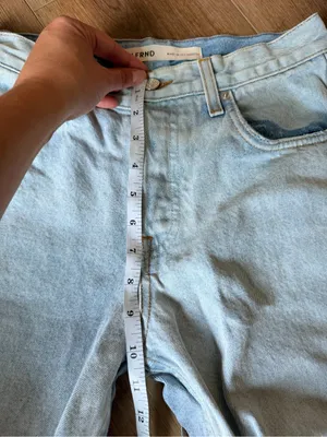 GRLFRND Light Wash Distressed Knee-Slit Straight Jeans thumbnail 7