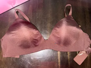 SKIMS Bra thumbnail 1