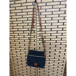 Dooney &‎ Bourke Black Crossbody purse thumbnail 2