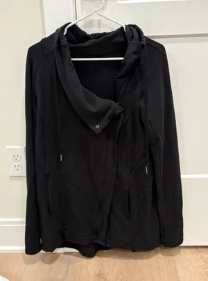 Lululemon Coast Easy Wrap Size 8 thumbnail 1