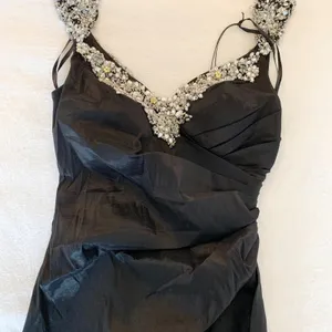 Mac Duggal 76544 Cap Sleeve Gown Women Size 10 Black Beaded Evening Dress Formal thumbnail 13