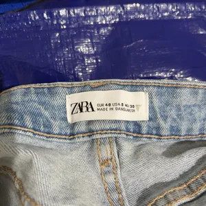 Zara Women's Denim Shorts High Waist Distressed Frayed 8 Festival Light Blue thumbnail 4