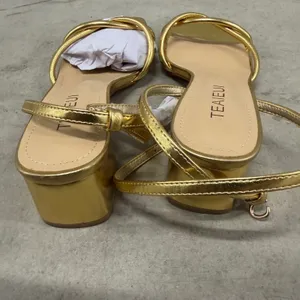 TEAIEUI Gold Metallic Strappy Block Heel Sandals Square Toe Size 9.5 TB112 thumbnail 6