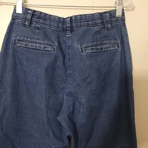 L.L.Bean Classic Fit Straight Leg Jeans Women’s 4 Regular Blue Denim thumbnail 6