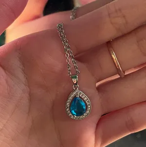 necklace thumbnail 1