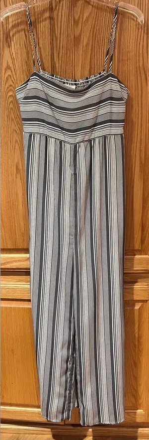 Boutique Stripe Sleeveless Smocked Cropped Jumpsuit‎ Blue & White Size Small thumbnail 1