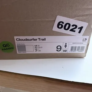 On Running Cloudsurfer Trail‎ Blue Beige Women 9 Road Running Shoes 3WE10103042 thumbnail 11