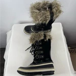 Sorel Joan‎ of Arctic Waterproof Boot in Black Size 6.5 thumbnail 2