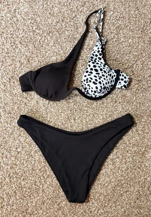 Black and White Bikini Set Size XS thumbnail 1