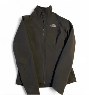 The North Face Women’s Jacket Full-Zip Black thumbnail 1