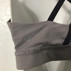 Lululemon Crop Top Size 10 thumbnail 5