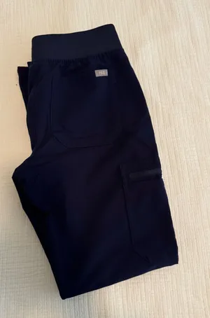 FIGS Scrub Pants thumbnail 1