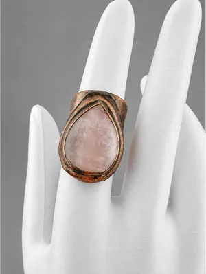Unique Vintage-Style Oval Stone Inlaid Rose Quartz Ring thumbnail 1