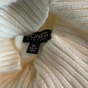 Jones New York XL Cream Turtleneck Sweater thumbnail 3