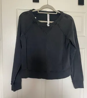 Lululemon Crew Neck Sweatshirt thumbnail 1