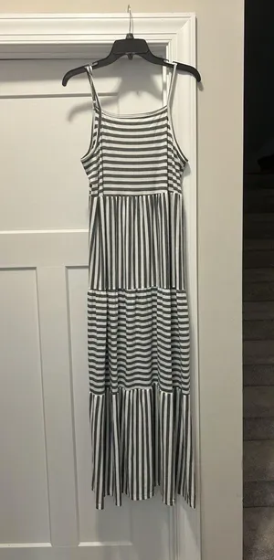 SheIn Charcoal Gray & White Sun Dress Spaghetti Straps Tiered Ruffles Maxi Size 8 / 10 thumbnail 1