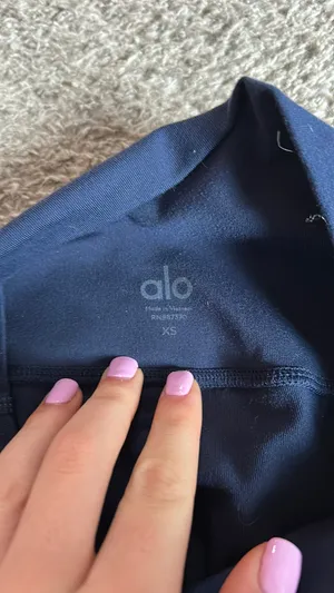 Alo flair yoga pants thumbnail 3