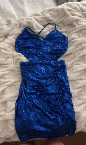 Windsor Homecoming Dress thumbnail 1