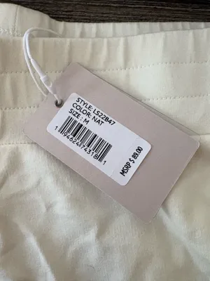 Peter Millar women’s shorts  thumbnail 2