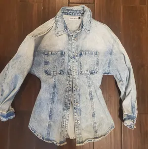 Steve Madden Light Acid Wash Denim Shirt Jacket Size Small Super Cute thumbnail 1