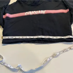 Gymshark cropped tie hoodie black with pink/white logo long sleeve medium thumbnail 8