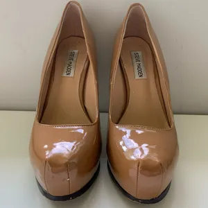 Steve Madden 7.5 beige patent leather stiletto platform heels thumbnail 3