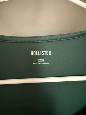 Hollister Long Sleeve thumbnail 2