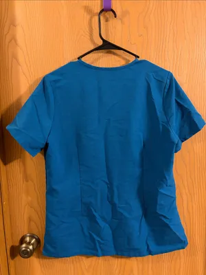 Figs Women’s Blue Alps Catarina One Pocket Scrub Top & Zamora‎ Joggers Medium thumbnail 6