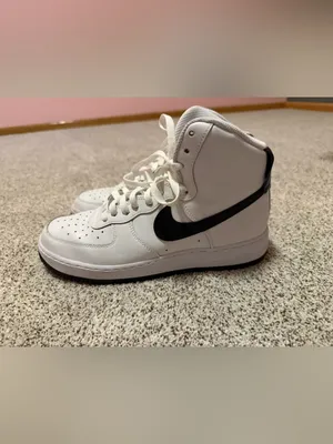 Nike BRAND NEW W Air Force 1 high top thumbnail 2