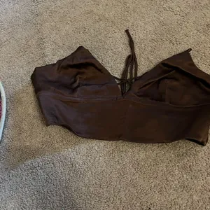 Zara medium crop top‎ thumbnail 3