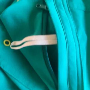 Athleta Green Swim Board Pull-On Shorts with Zipped Pocket Women’s Size 2 thumbnail 6