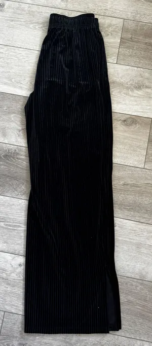 Colsie Black Ribbed Straight thumbnail 1