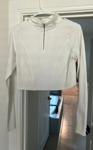 Gilly Hicks Cropped half zip thumbnail 1