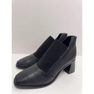 Journee Signature Booties‎ Size 10 Black Leather Stretch Vamp Block Heel NEW thumbnail 3