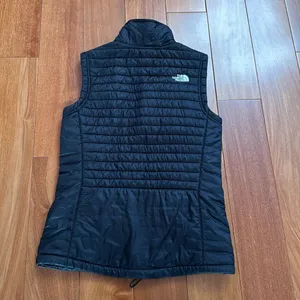 The‎ North Face Lightweight black Puffer Vest Size S thumbnail 3