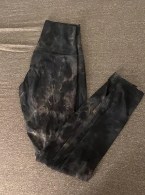 Lululemon 28” Align Leggings thumbnail 1