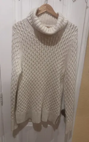 J Crew White Sweater Size L thumbnail 1