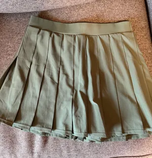 Abercrombie Pleated Skirt Mini thumbnail 1