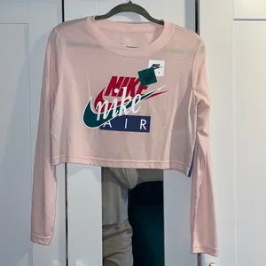 Brand new with tag light pink Nike crop top (retro look) thumbnail 9