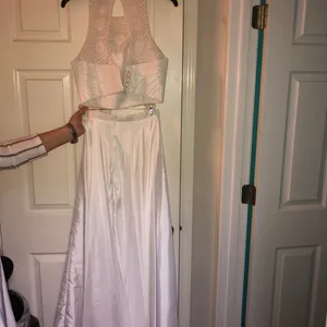Sherri Hill White Prom Dress thumbnail 3