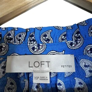 LOFT Paisley Print Split Neck Blouse Blue Boho Tiered Ruffle Sleeve Size XSP thumbnail 4