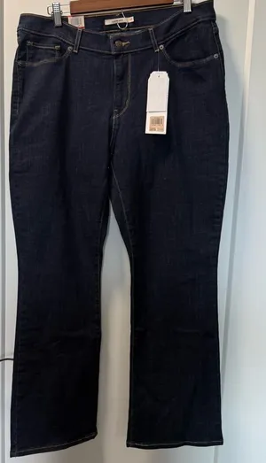 NWT Levi's Classic Bootcut Jean Dark‎ Wash High Waist Stretch 32x30 thumbnail 1