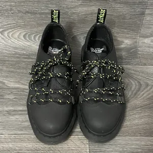 Dr. Martens AW004 Estrela Shoes Black Leather Women's US Sz 7, EU 38 Grunge thumbnail 2