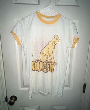 Disney The Lion King Nala Queen Ringer T-Shirt thumbnail 1