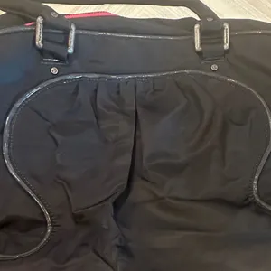 Lululemon Navy Blue with Hot Pink Trim Gym/Bowling Bag thumbnail 4