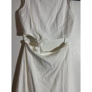 Sky to Moon NWOT Size S White Sleeveless Crop Top & Slit-Front Midi Skirt Outfit thumbnail 3