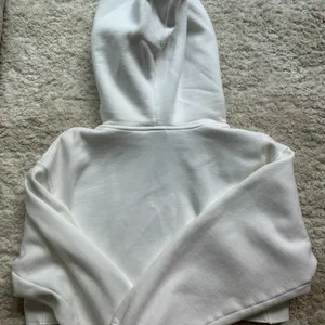 Aritzia TNA Cozy Fleece Boyfriend Cropped Hoodie thumbnail 5